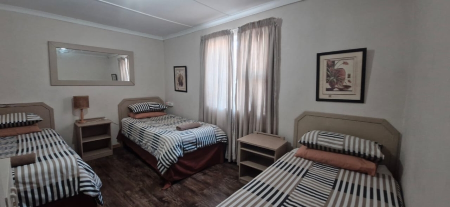 15 Bedroom Property for Sale in Porterville Western Cape